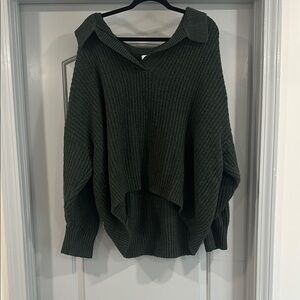 Old Navy Green V-Neck Sweater